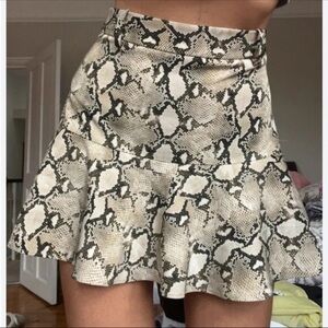 Zara Snake Print Skort with Matching Belt Side Zip Size Medium